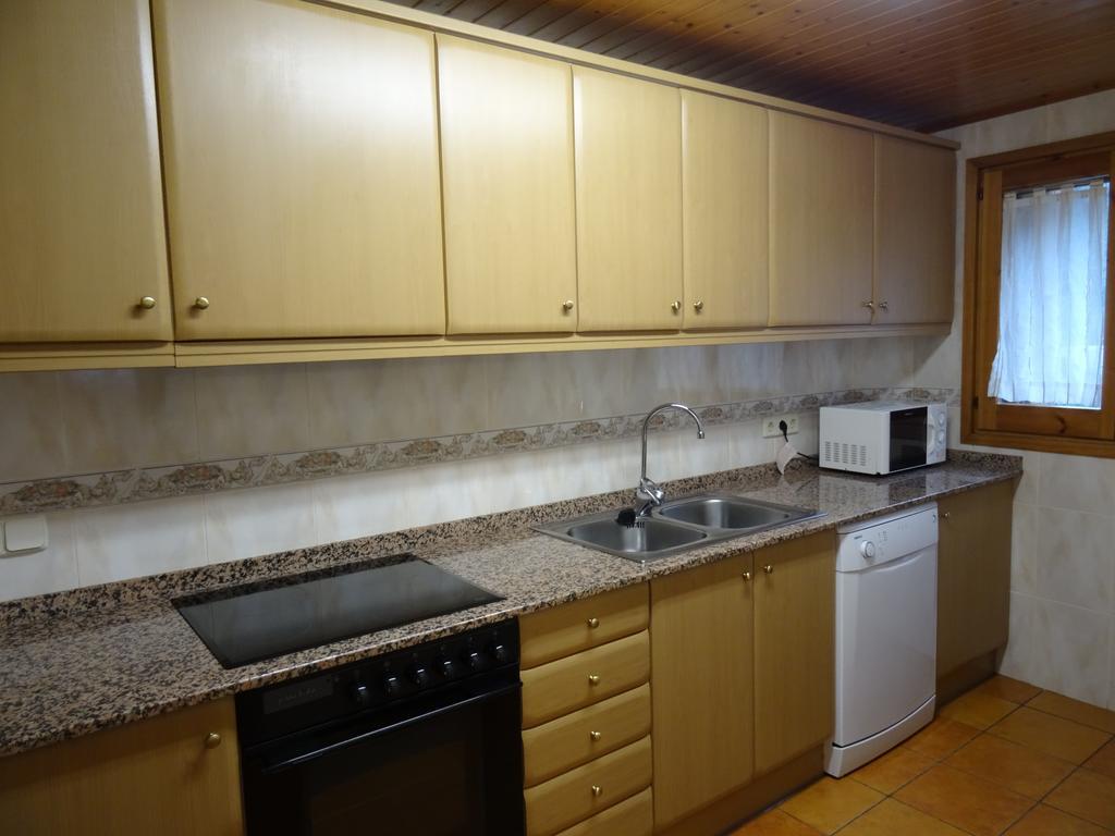 Apartaments La Canal Alins Экстерьер фото